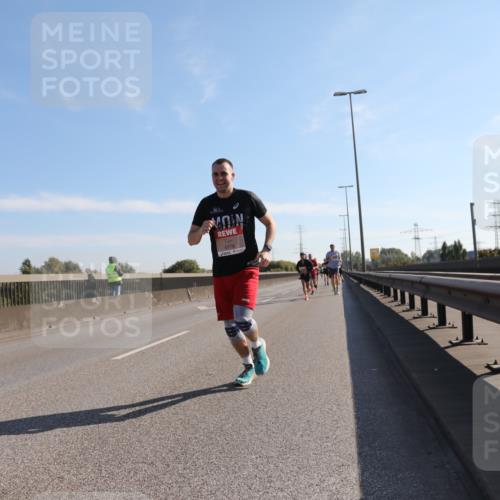 03.10.2025 - Köhlbrandbrückenlauf Yannick Fuchs http://msf.ph/oto/9175766 03.10.2025 11:12:50 Position 3  meine-sportfotos.de