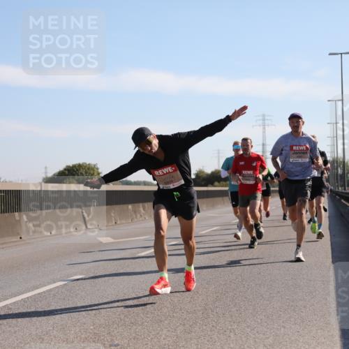 03.10.2025 - Köhlbrandbrückenlauf Yannick Fuchs http://msf.ph/oto/9175792 03.10.2025 11:12:53 Position 3 6804 meine-sportfotos.de