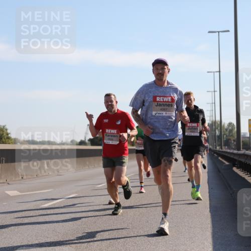 03.10.2025 - Köhlbrandbrückenlauf Yannick Fuchs http://msf.ph/oto/9175798 03.10.2025 11:12:53 Position 3 6656, 4087 meine-sportfotos.de