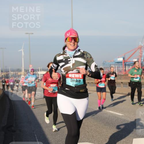 03.10.2025 - Köhlbrandbrückenlauf Yannick Fuchs http://msf.ph/oto/9175804 03.10.2025 08:45:42 Position 2 1392 meine-sportfotos.de