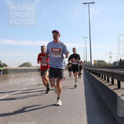 03.10.2025 - Köhlbrandbrückenlauf Yannick Fuchs http://msf.ph/oto/9175807 03.10.2025 11:12:54 Position 3 4087 meine-sportfotos.de
