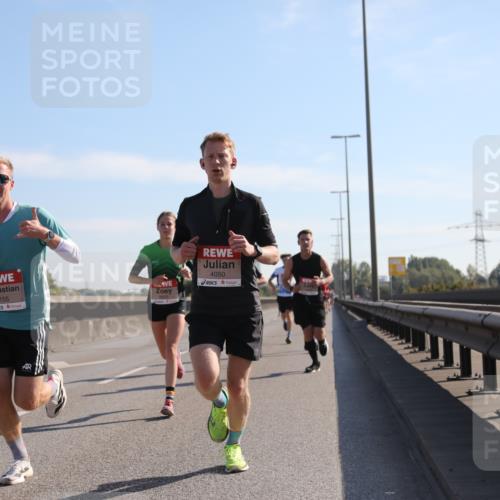 03.10.2025 - Köhlbrandbrückenlauf Yannick Fuchs http://msf.ph/oto/9175819 03.10.2025 11:12:55 Position 3 4155, 4050 meine-sportfotos.de