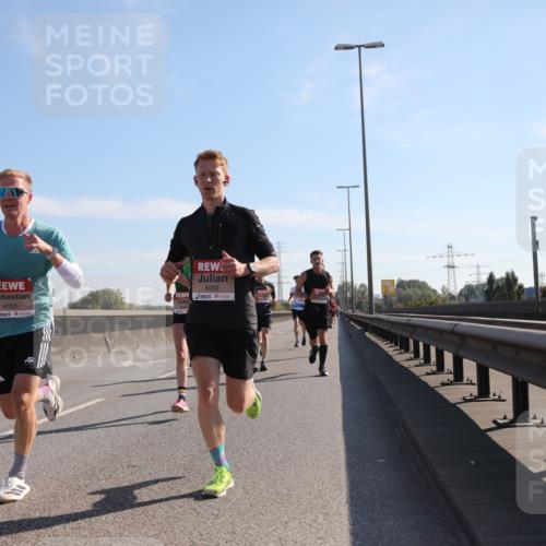 03.10.2025 - Köhlbrandbrückenlauf Yannick Fuchs http://msf.ph/oto/9175822 03.10.2025 11:12:55 Position 3 4155, 4050 meine-sportfotos.de