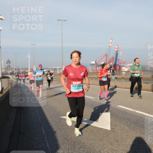 03.10.2025 - Köhlbrandbrückenlauf Yannick Fuchs http://msf.ph/oto/9175826 03.10.2025 08:45:44 Position 2 1705 meine-sportfotos.de