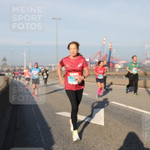 03.10.2025 - Köhlbrandbrückenlauf Yannick Fuchs http://msf.ph/oto/9175828 03.10.2025 08:45:44 Position 2  meine-sportfotos.de