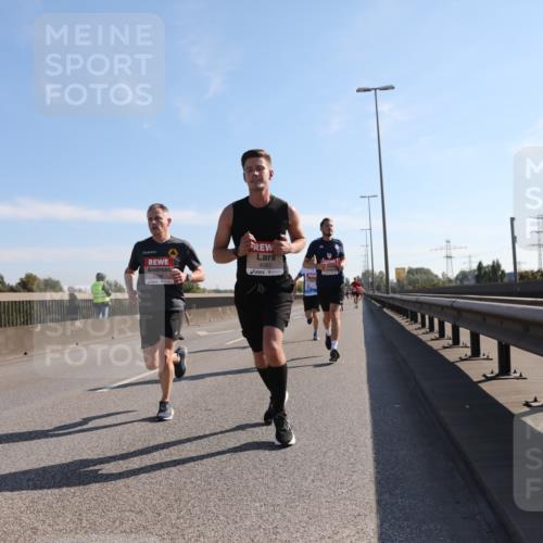 03.10.2025 - Köhlbrandbrückenlauf Yannick Fuchs http://msf.ph/oto/9175846 03.10.2025 11:12:57 Position 3 5786, 4083 meine-sportfotos.de