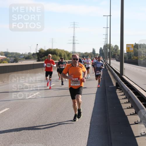 03.10.2025 - Köhlbrandbrückenlauf Yannick Fuchs http://msf.ph/oto/9175924 03.10.2025 11:13:12 Position 3 4037 meine-sportfotos.de