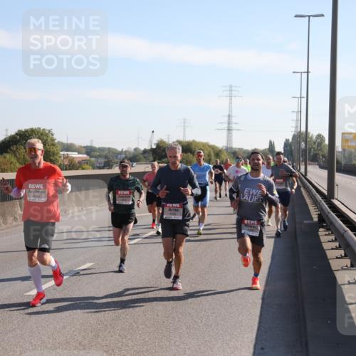 03.10.2025 - Köhlbrandbrückenlauf Yannick Fuchs http://msf.ph/oto/9175951 03.10.2025 11:13:15 Position 3 4040 meine-sportfotos.de