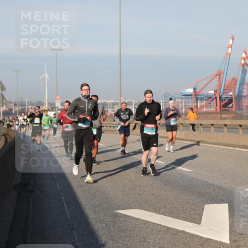 03.10.2025 - Köhlbrandbrückenlauf Yannick Fuchs http://msf.ph/oto/9175964 03.10.2025 08:45:56 Position 2  meine-sportfotos.de