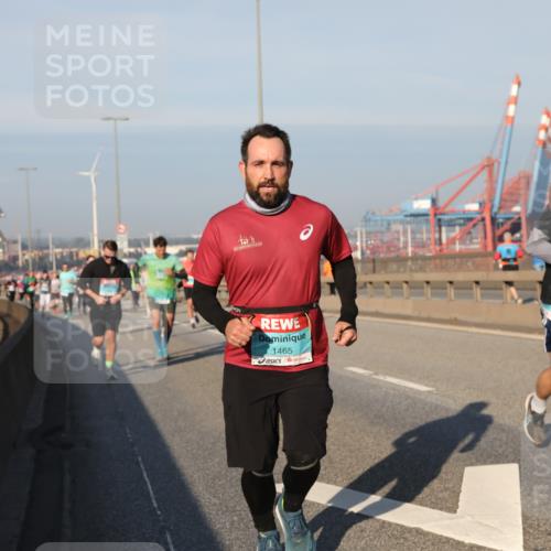 03.10.2025 - Köhlbrandbrückenlauf Yannick Fuchs http://msf.ph/oto/9175997 03.10.2025 08:46:00 Position 2 1465, 1015 meine-sportfotos.de