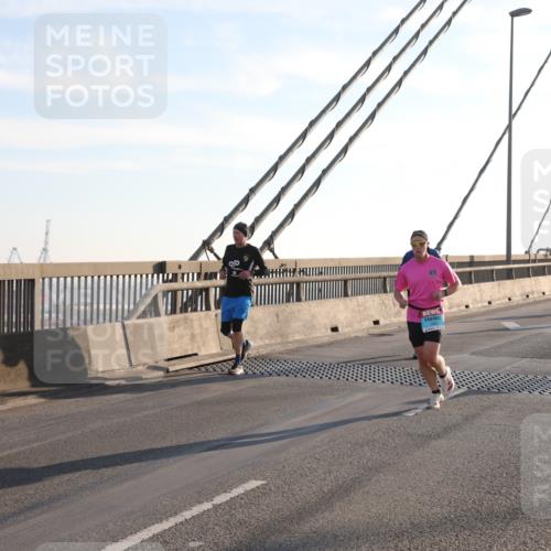 03.10.2025 - Köhlbrandbrückenlauf Yannick Fuchs http://msf.ph/oto/9176002 03.10.2025 08:25:19 Position 1  meine-sportfotos.de