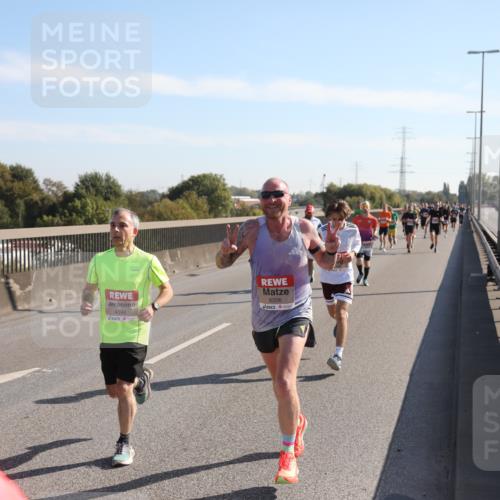 03.10.2025 - Köhlbrandbrückenlauf Yannick Fuchs http://msf.ph/oto/9176009 03.10.2025 11:13:23 Position 3 4099, 4096, 6206 meine-sportfotos.de