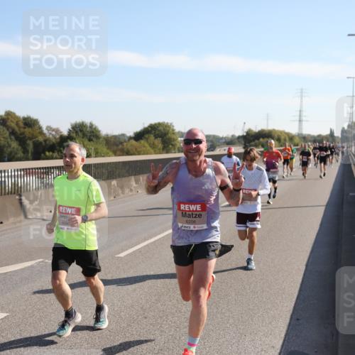 03.10.2025 - Köhlbrandbrückenlauf Yannick Fuchs http://msf.ph/oto/9176012 03.10.2025 11:13:23 Position 3 409, 6206 meine-sportfotos.de