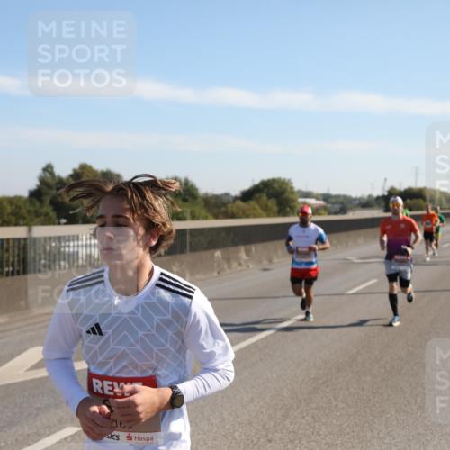 03.10.2025 - Köhlbrandbrückenlauf Yannick Fuchs http://msf.ph/oto/9176025 03.10.2025 11:13:24 Position 3 165 meine-sportfotos.de