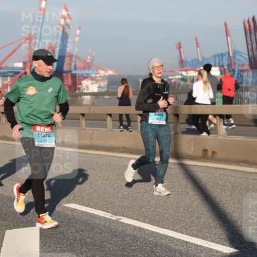 03.10.2025 - Köhlbrandbrückenlauf Yannick Fuchs http://msf.ph/oto/9176055 03.10.2025 08:46:07 Position 2 1973, 3238, 1844 meine-sportfotos.de