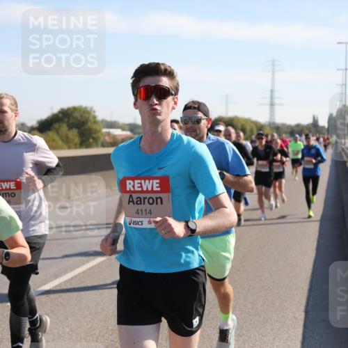 03.10.2025 - Köhlbrandbrückenlauf Yannick Fuchs http://msf.ph/oto/9176099 03.10.2025 11:13:39 Position 3 4123, 4114 meine-sportfotos.de