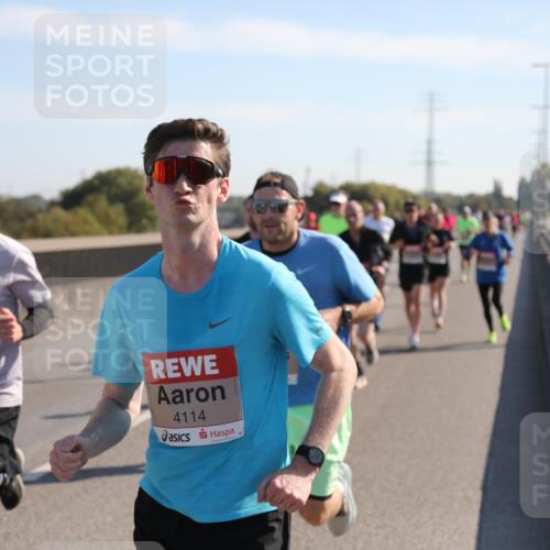 03.10.2025 - Köhlbrandbrückenlauf Yannick Fuchs http://msf.ph/oto/9176101 03.10.2025 11:13:39 Position 3 4106, 4114 meine-sportfotos.de