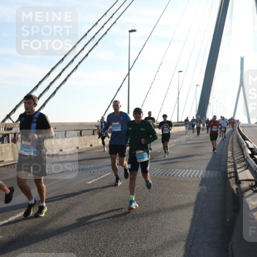 03.10.2025 - Köhlbrandbrückenlauf Yannick Fuchs http://msf.ph/oto/9176129 03.10.2025 08:25:30 Position 1  meine-sportfotos.de