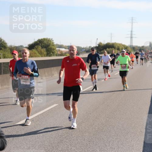 03.10.2025 - Köhlbrandbrückenlauf Yannick Fuchs http://msf.ph/oto/9176130 03.10.2025 11:13:44 Position 3 4020 meine-sportfotos.de