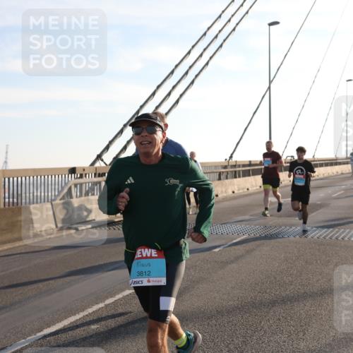 03.10.2025 - Köhlbrandbrückenlauf Yannick Fuchs http://msf.ph/oto/9176140 03.10.2025 08:25:31 Position 1 3812 meine-sportfotos.de
