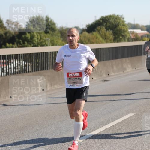03.10.2025 - Köhlbrandbrückenlauf Yannick Fuchs http://msf.ph/oto/9176164 03.10.2025 11:13:47 Position 3 4046, 6408 meine-sportfotos.de