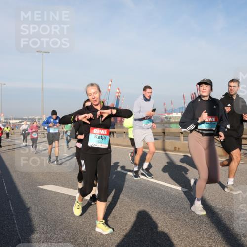 03.10.2025 - Köhlbrandbrückenlauf Yannick Fuchs http://msf.ph/oto/9176181 03.10.2025 08:46:21 Position 2 1627, 1487 meine-sportfotos.de