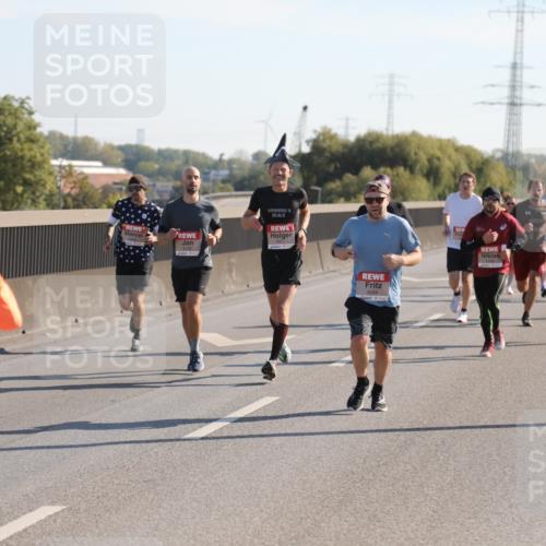 03.10.2025 - Köhlbrandbrückenlauf Yannick Fuchs http://msf.ph/oto/9176193 03.10.2025 11:13:51 Position 3 4095, 6412, 4054 meine-sportfotos.de