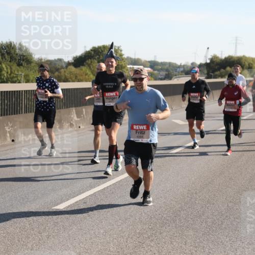 03.10.2025 - Köhlbrandbrückenlauf Yannick Fuchs http://msf.ph/oto/9176218 03.10.2025 11:13:53 Position 3 6417, 4054 meine-sportfotos.de