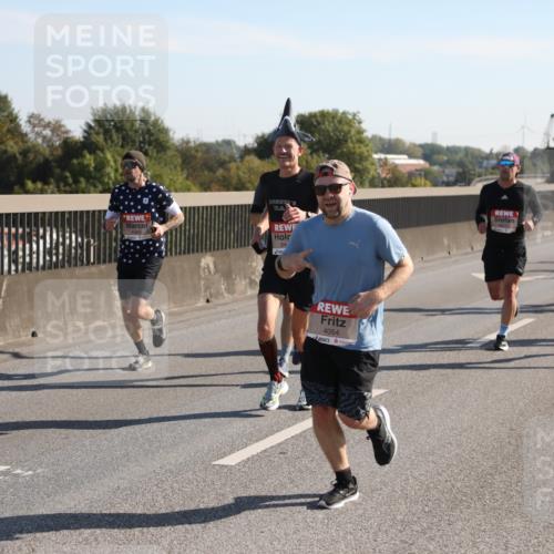 03.10.2025 - Köhlbrandbrückenlauf Yannick Fuchs http://msf.ph/oto/9176224 03.10.2025 11:13:54 Position 3 64, 4054 meine-sportfotos.de