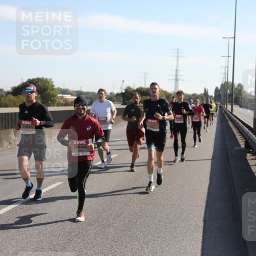 03.10.2025 - Köhlbrandbrückenlauf Yannick Fuchs http://msf.ph/oto/9176239 03.10.2025 11:13:55 Position 3 6614, 4186 meine-sportfotos.de