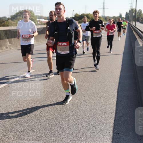 03.10.2025 - Köhlbrandbrückenlauf Yannick Fuchs http://msf.ph/oto/9176256 03.10.2025 11:13:56 Position 3 6762 meine-sportfotos.de