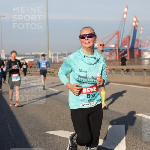 03.10.2025 - Köhlbrandbrückenlauf Yannick Fuchs http://msf.ph/oto/9176281 03.10.2025 08:46:35 Position 2 1514 meine-sportfotos.de