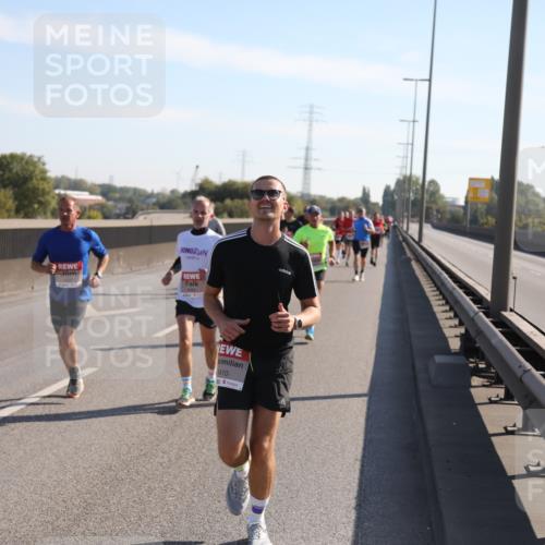 03.10.2025 - Köhlbrandbrückenlauf Yannick Fuchs http://msf.ph/oto/9176302 03.10.2025 11:14:00 Position 3 410, 55 meine-sportfotos.de