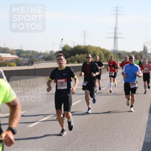 03.10.2025 - Köhlbrandbrückenlauf Yannick Fuchs http://msf.ph/oto/9176322 03.10.2025 11:14:03 Position 3 5067, 4126 meine-sportfotos.de
