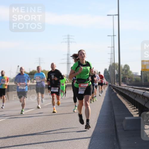 03.10.2025 - Köhlbrandbrückenlauf Yannick Fuchs http://msf.ph/oto/9176417 03.10.2025 11:14:16 Position 3 570 meine-sportfotos.de