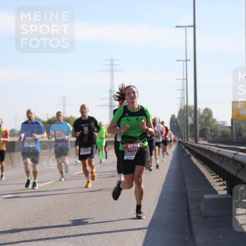 03.10.2025 - Köhlbrandbrückenlauf Yannick Fuchs http://msf.ph/oto/9176418 03.10.2025 11:14:16 Position 3 57 meine-sportfotos.de