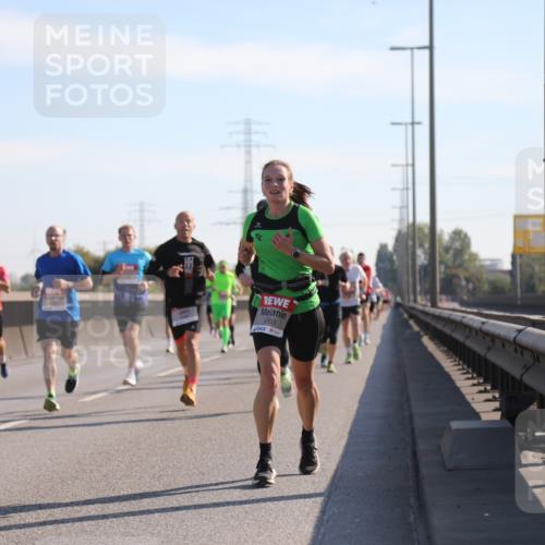 03.10.2025 - Köhlbrandbrückenlauf Yannick Fuchs http://msf.ph/oto/9176421 03.10.2025 11:14:16 Position 3 5703 meine-sportfotos.de