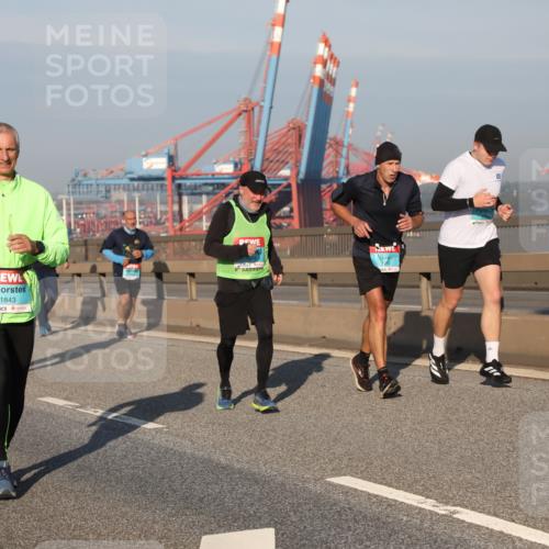 03.10.2025 - Köhlbrandbrückenlauf Yannick Fuchs http://msf.ph/oto/9176491 03.10.2025 08:46:52 Position 2 1843 meine-sportfotos.de