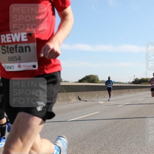 03.10.2025 - Köhlbrandbrückenlauf Yannick Fuchs http://msf.ph/oto/9176512 03.10.2025 11:14:26 Position 3 6255, 6654 meine-sportfotos.de