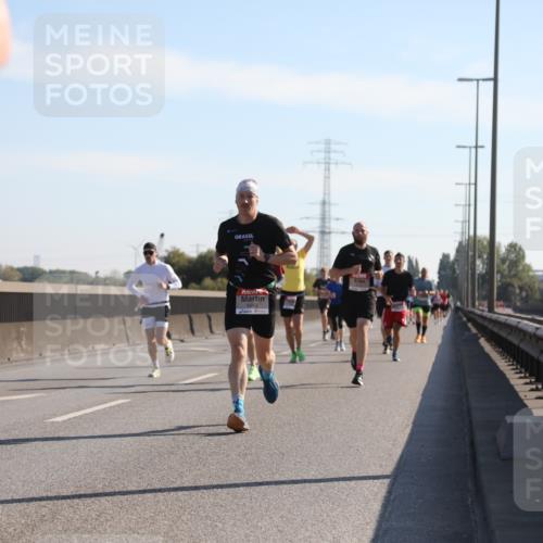 03.10.2025 - Köhlbrandbrückenlauf Yannick Fuchs http://msf.ph/oto/9176552 03.10.2025 11:14:30 Position 3 6060 meine-sportfotos.de