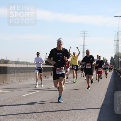 03.10.2025 - Köhlbrandbrückenlauf Yannick Fuchs http://msf.ph/oto/9176556 03.10.2025 11:14:31 Position 3 6060 meine-sportfotos.de