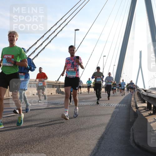 03.10.2025 - Köhlbrandbrückenlauf Yannick Fuchs http://msf.ph/oto/9176561 03.10.2025 08:26:07 Position 1  meine-sportfotos.de