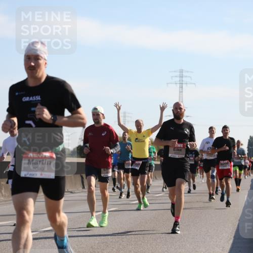03.10.2025 - Köhlbrandbrückenlauf Yannick Fuchs http://msf.ph/oto/9176569 03.10.2025 11:14:32 Position 3 6060, 4117 meine-sportfotos.de