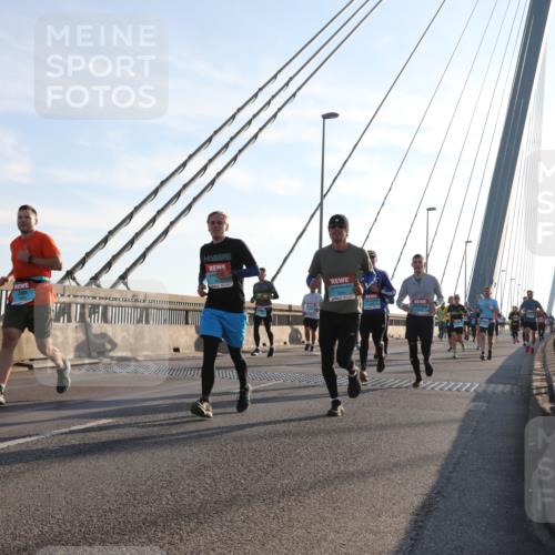 03.10.2025 - Köhlbrandbrückenlauf Yannick Fuchs http://msf.ph/oto/9176575 03.10.2025 08:26:09 Position 1 39 meine-sportfotos.de