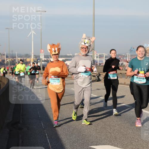03.10.2025 - Köhlbrandbrückenlauf Yannick Fuchs http://msf.ph/oto/9176617 03.10.2025 08:47:02 Position 2 1288, 1289, 1204, 025, 1460, 3724 meine-sportfotos.de