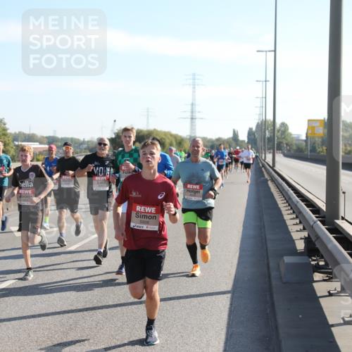 03.10.2025 - Köhlbrandbrückenlauf Yannick Fuchs http://msf.ph/oto/9176627 03.10.2025 11:14:39 Position 3 5926 meine-sportfotos.de