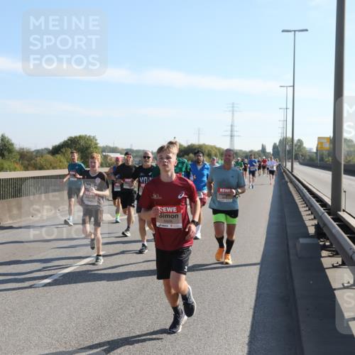 03.10.2025 - Köhlbrandbrückenlauf Yannick Fuchs http://msf.ph/oto/9176631 03.10.2025 11:14:39 Position 3 5926 meine-sportfotos.de