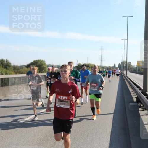 03.10.2025 - Köhlbrandbrückenlauf Yannick Fuchs http://msf.ph/oto/9176636 03.10.2025 11:14:39 Position 3 5926 meine-sportfotos.de