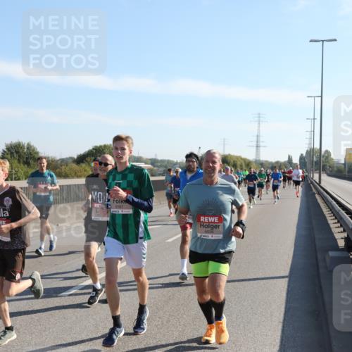 03.10.2025 - Köhlbrandbrückenlauf Yannick Fuchs http://msf.ph/oto/9176645 03.10.2025 11:14:40 Position 3 417, 6167, 6036 meine-sportfotos.de