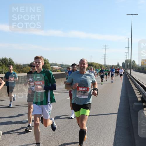 03.10.2025 - Köhlbrandbrückenlauf Yannick Fuchs http://msf.ph/oto/9176647 03.10.2025 11:14:40 Position 3 5824, 6036 meine-sportfotos.de